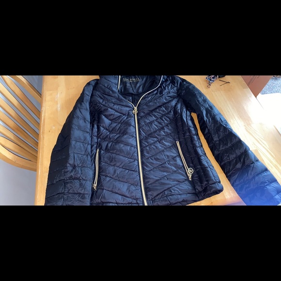 Michael Kors black winter coat size medium - Picture 3 of 3